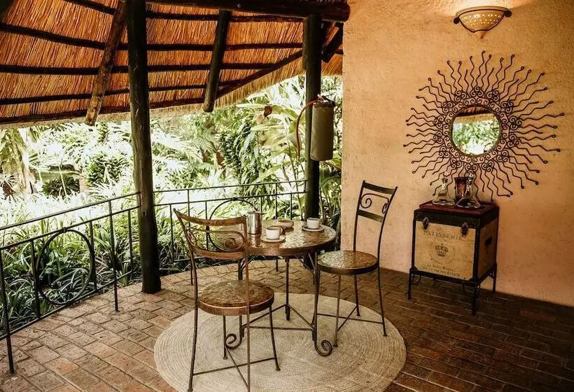 هتل Amanzi Lodge