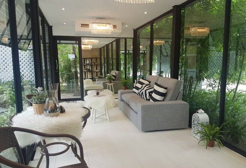 בית מלון כפרי Blue Sky Villa Khao Yai