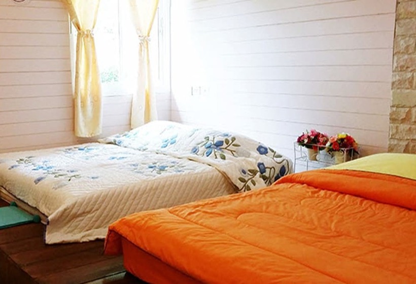 בית מלון כפרי Blue Sky Villa Khao Yai