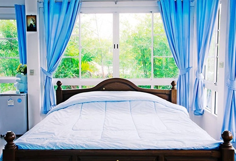 בית מלון כפרי Blue Sky Villa Khao Yai