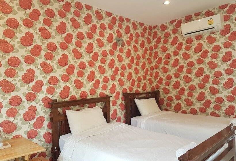 בית מלון כפרי Blue Sky Villa Khao Yai