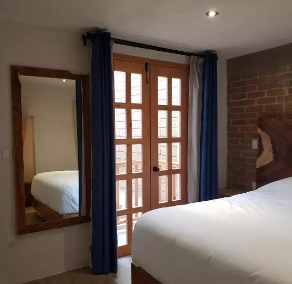 هتل Casa Carmen