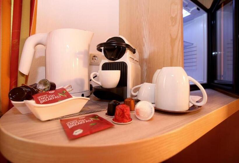 هتل Eder Michaela