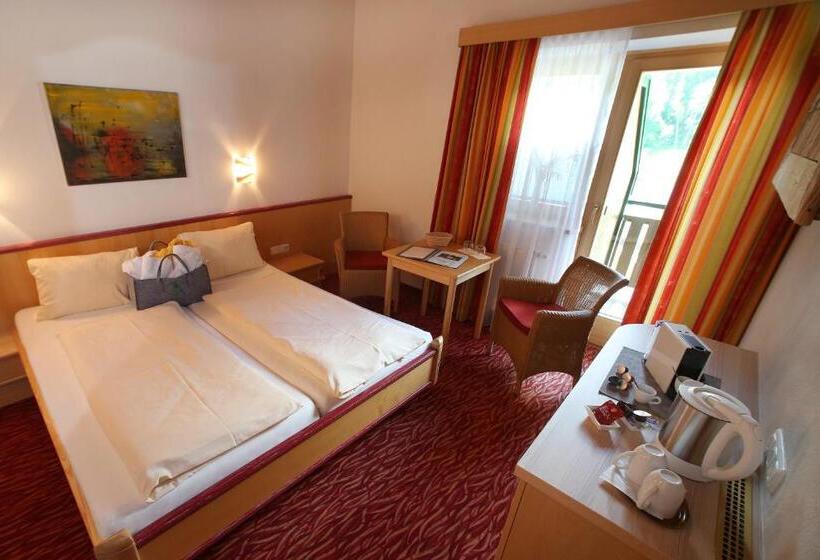 هتل Eder Michaela