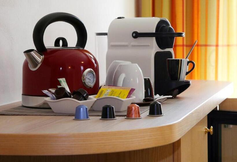 هتل Eder Michaela