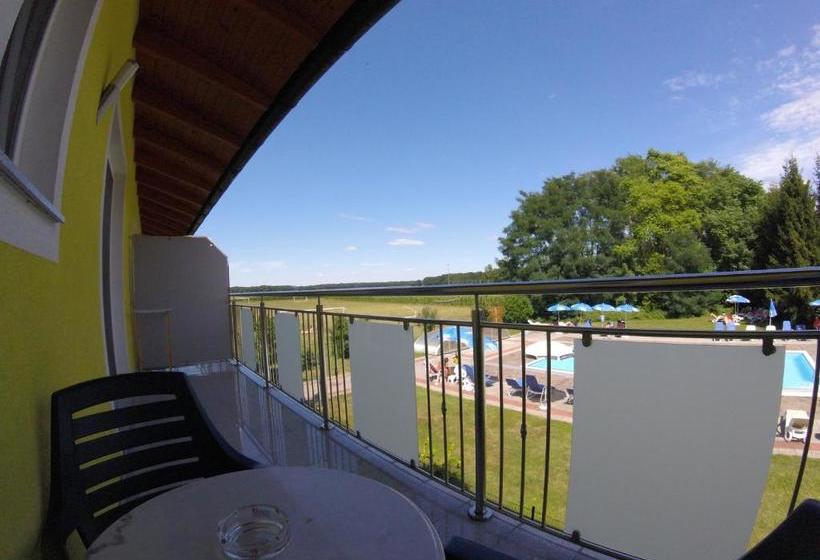 فندق Gasthof Zum Lindenhof