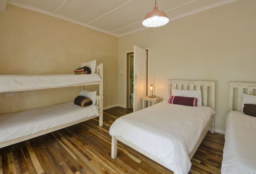 בית מלון כפרי Island Vibe Knysna