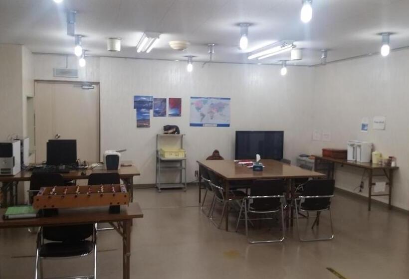 فندق Kawaguchiko Station Inn