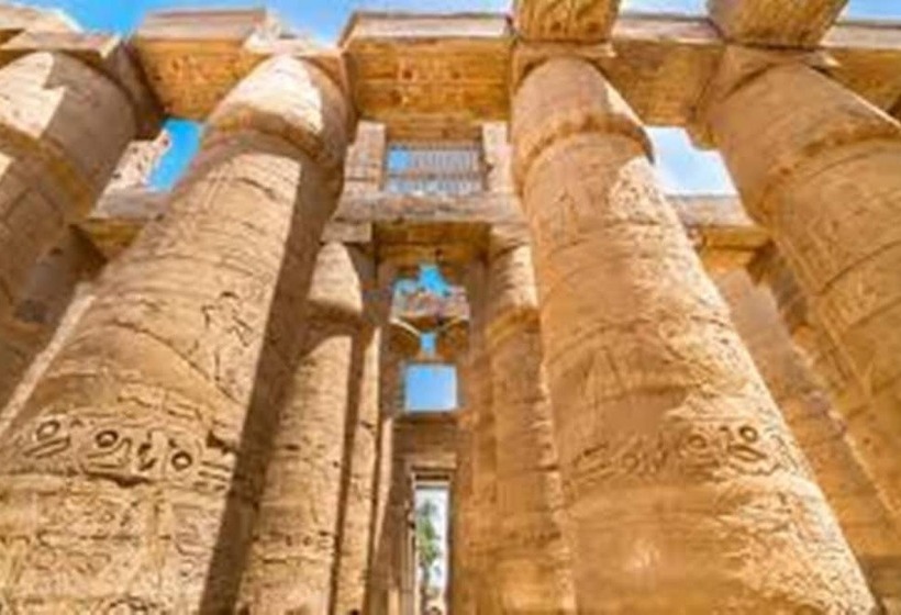 هتل Nile Compound