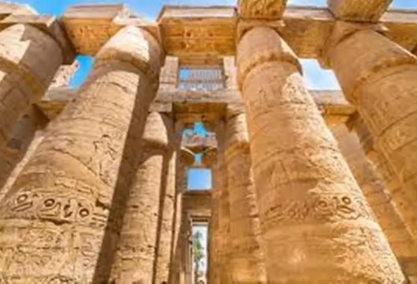 هتل Nile Compound