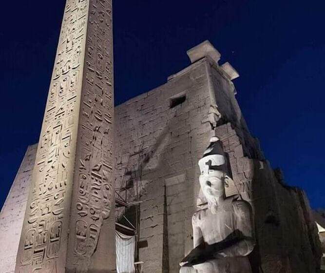 هتل Nile Compound