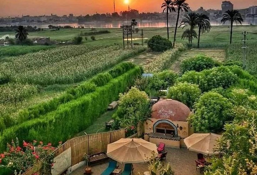 هتل Nile Compound