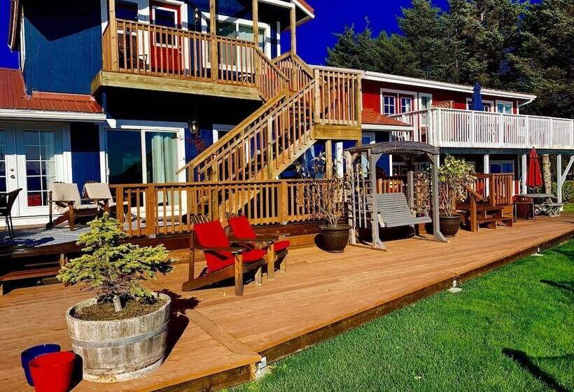 فندق Ocean House Inn & Condos