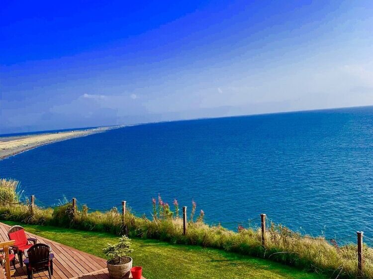 فندق Ocean House Inn & Condos