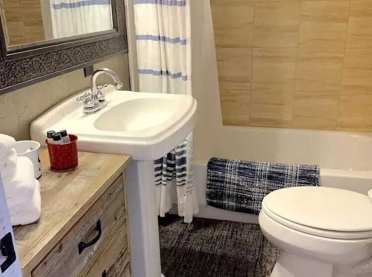 ホテル Ocean House Inn & Condos