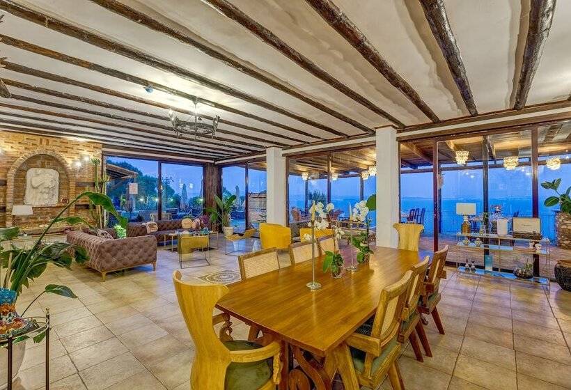 בית מלון כפרי Papazlıkhan