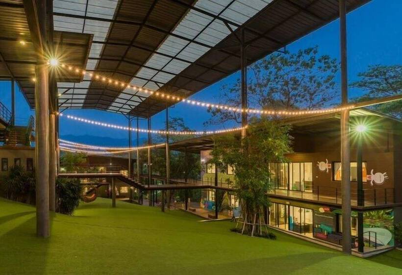 בית מלון כפרי Rain Tree Khao Yai