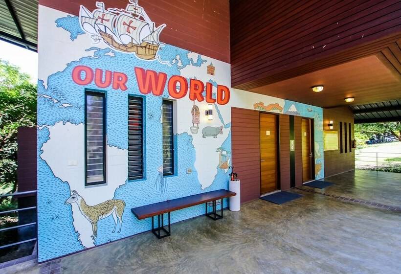 בית מלון כפרי Rain Tree Khao Yai