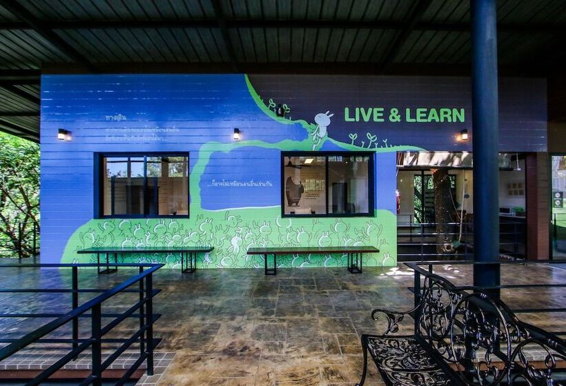 בית מלון כפרי Rain Tree Khao Yai