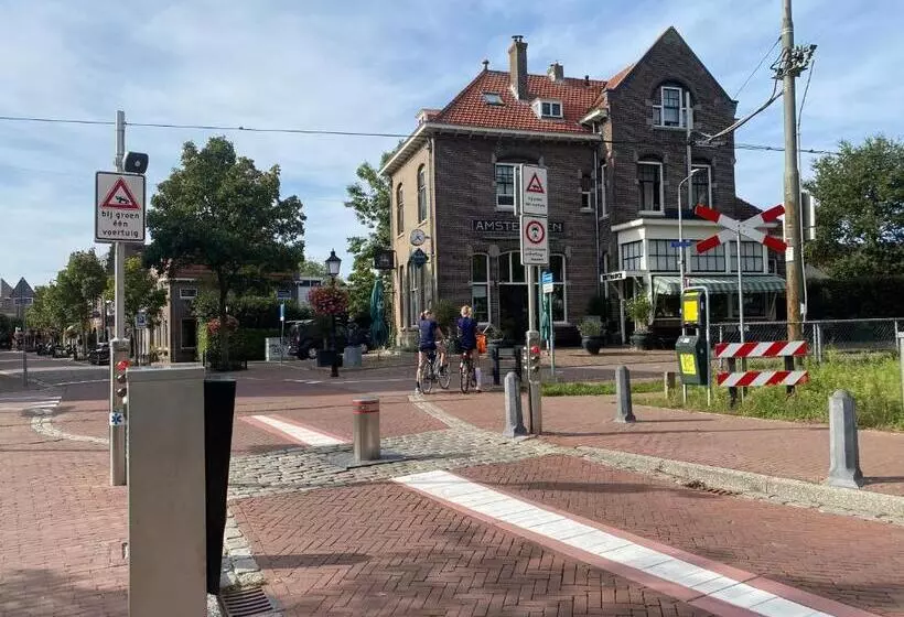 ホテル Station Amstelveen