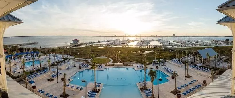 Hotelli The Beach Club At Charleston Harbor Resort And Marina