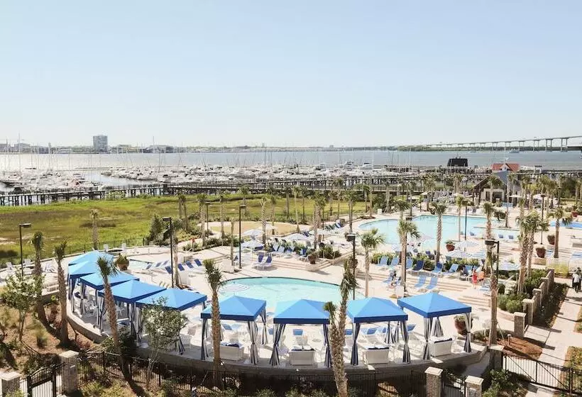 Hotelli The Beach Club At Charleston Harbor Resort And Marina