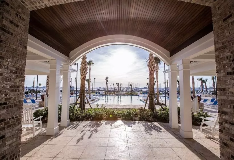 Hotelli The Beach Club At Charleston Harbor Resort And Marina