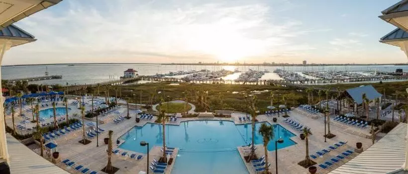 Hotelli The Beach Club At Charleston Harbor Resort And Marina