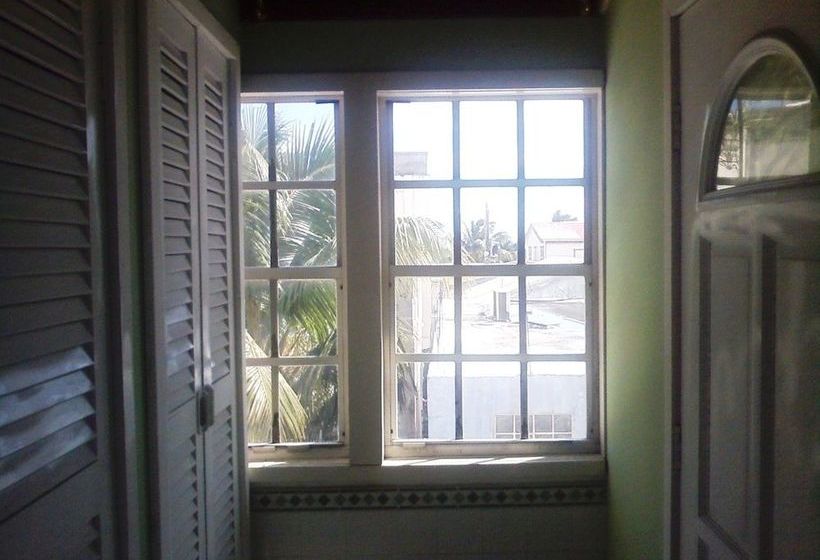 بنسيون Amelia Guest House