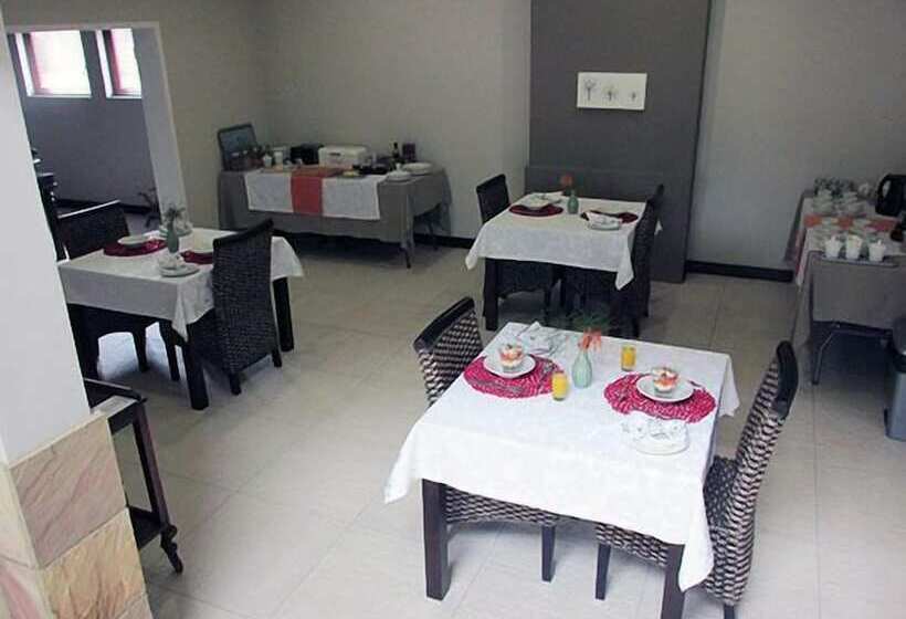 پانسیون Karoo Sun Boutique Guest House