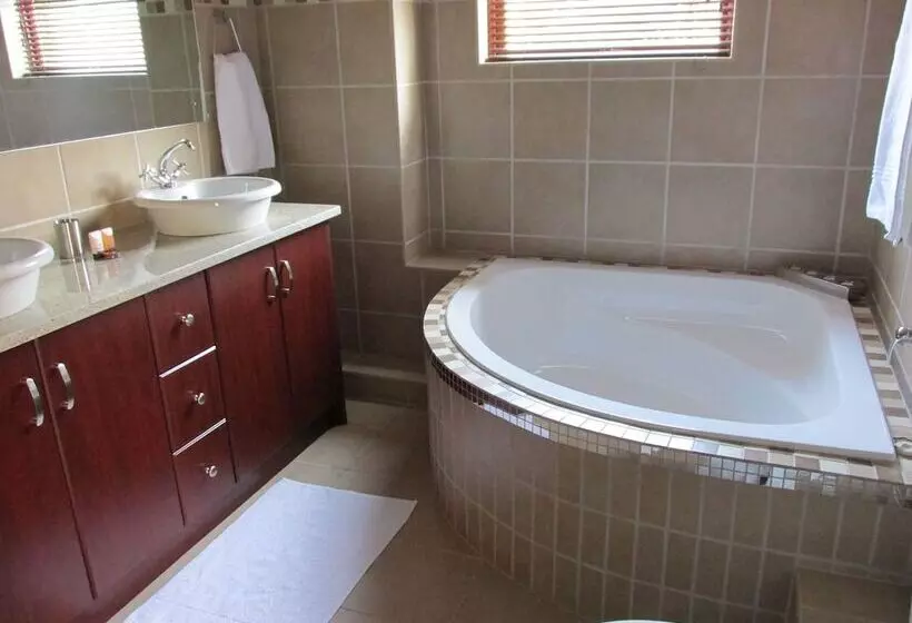 Majatalo Karoo Sun Boutique Guest House