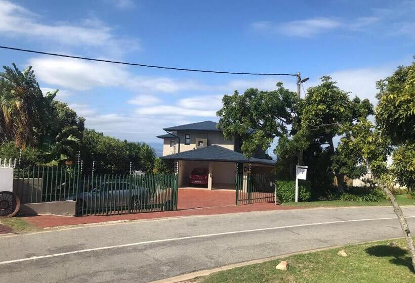 بنسيون La Vista Lodge