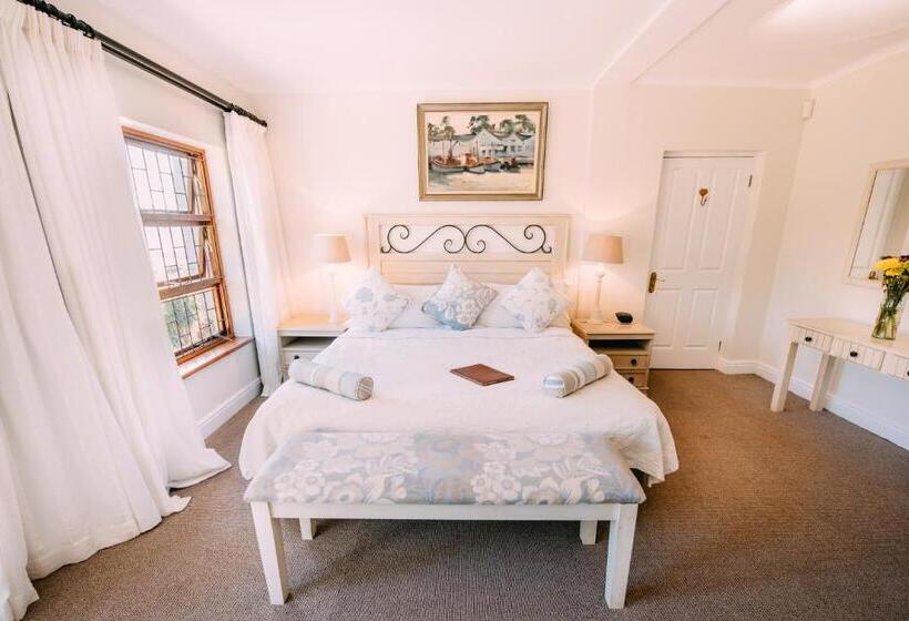 بنسيون La Vista Lodge