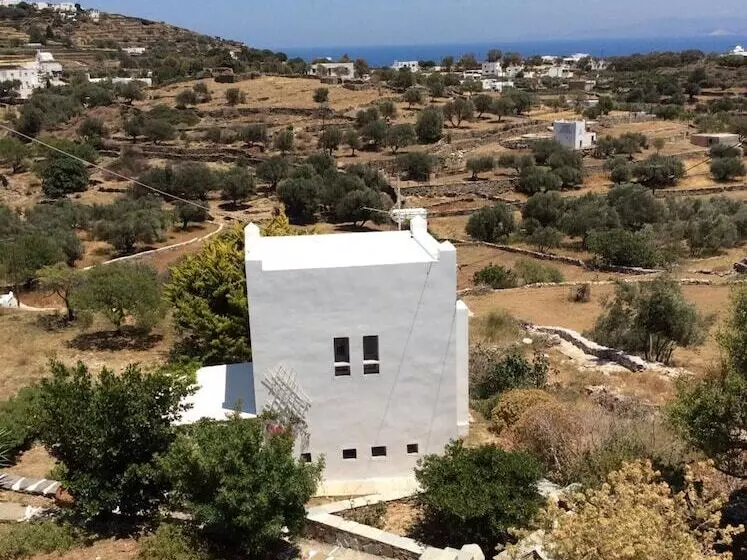 Peristeronas House