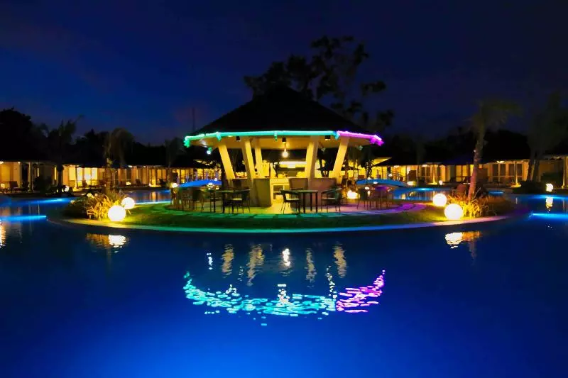 استراحتگاه Bohol Shores