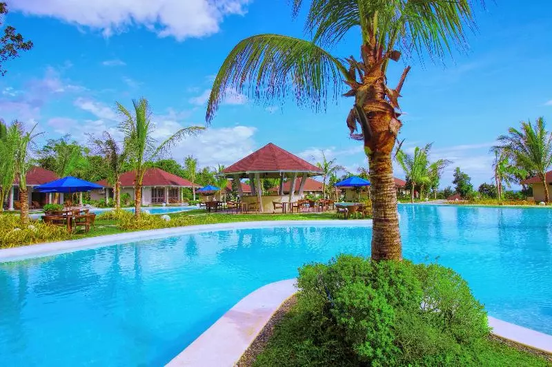 استراحتگاه Bohol Shores