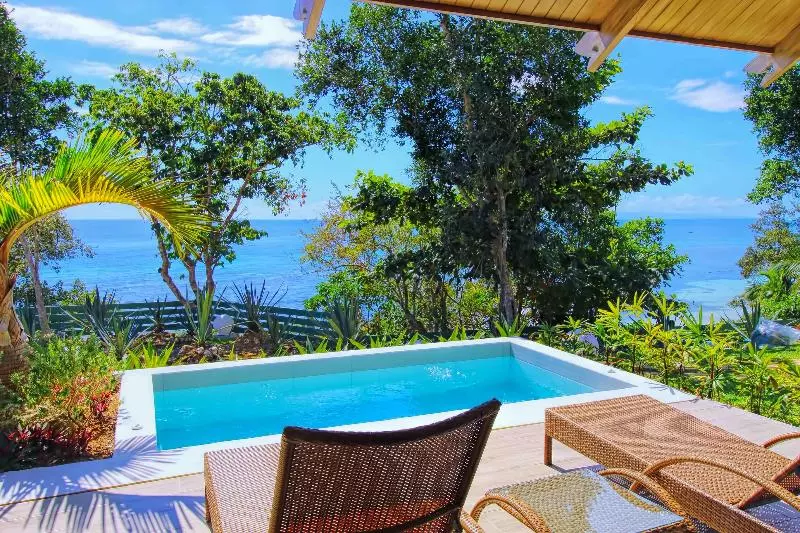 استراحتگاه Bohol Shores