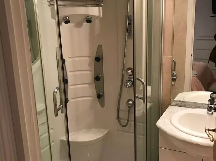 Skol Apartments Marbella
