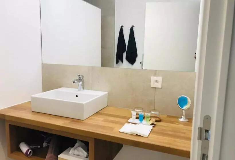 Aamiaismajoitus (B&B) Vita Roka Met Extra Luxe Privé Wellness