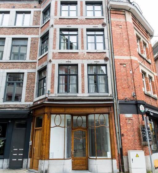 تختخواب و صبحانه Bnb City