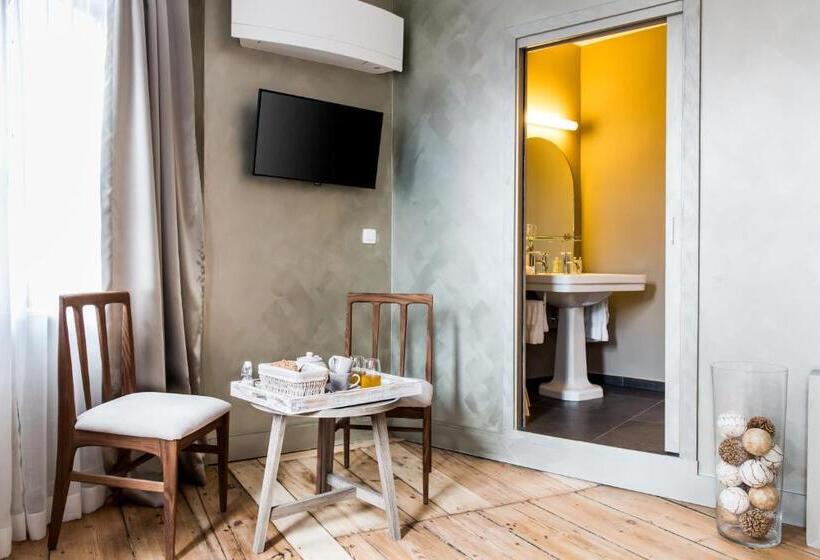 تختخواب و صبحانه Bnb City