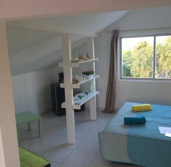 تختخواب و صبحانه Bnbbonaire Near The Ocean