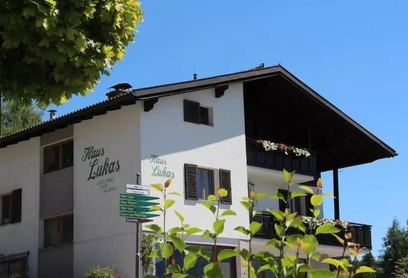 تختخواب و صبحانه Vista Apartments