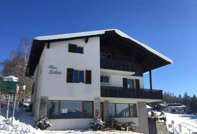 تختخواب و صبحانه Vista Apartments
