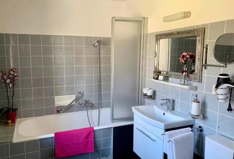 تختخواب و صبحانه Vista Apartments