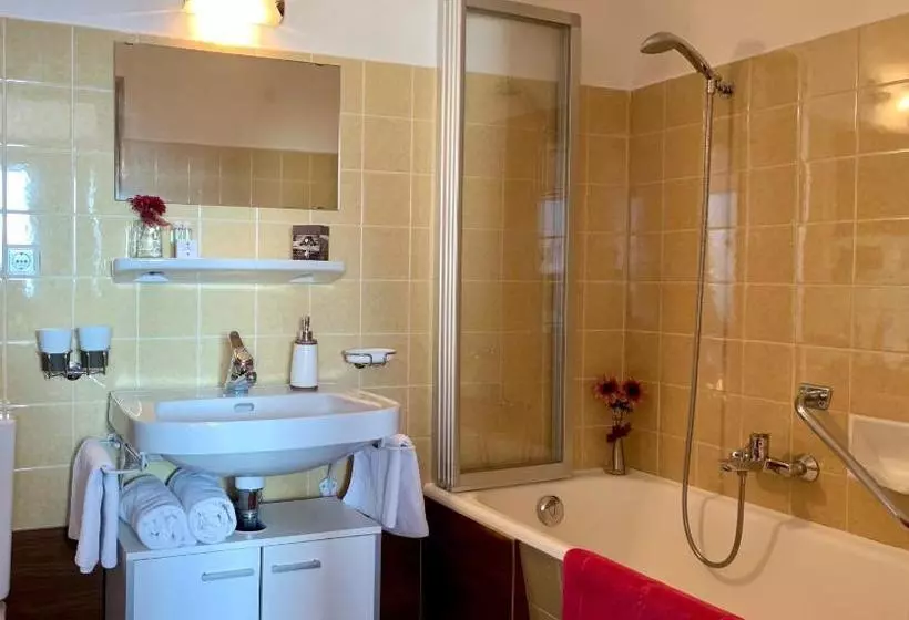 تختخواب و صبحانه Vista Apartments