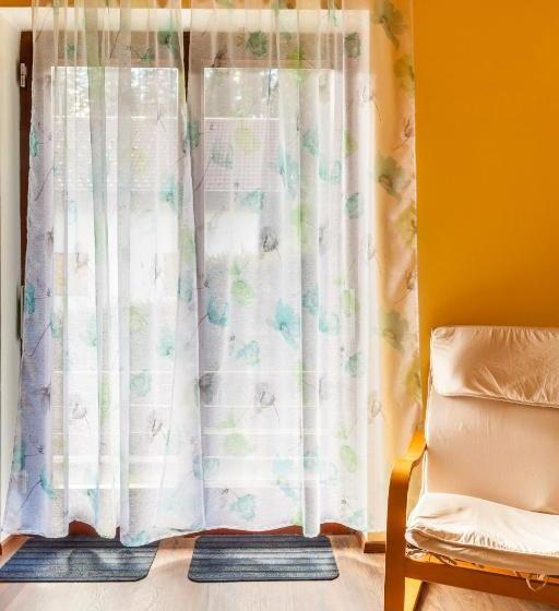 ベッドアンドブレックファースト Haus Sieben Singer Lydia