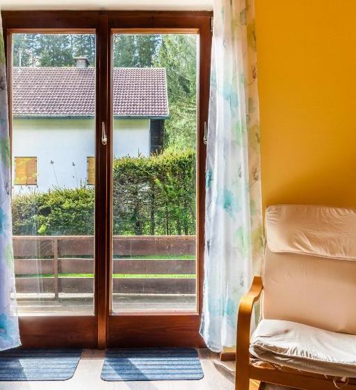 ベッドアンドブレックファースト Haus Sieben Singer Lydia