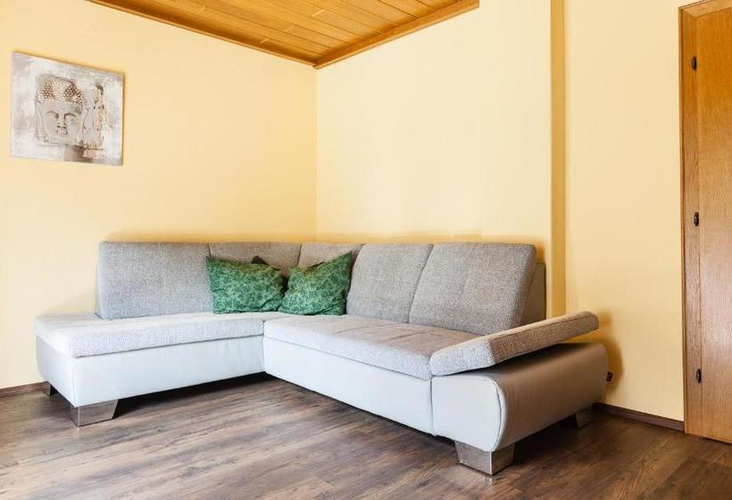 ベッドアンドブレックファースト Haus Sieben Singer Lydia