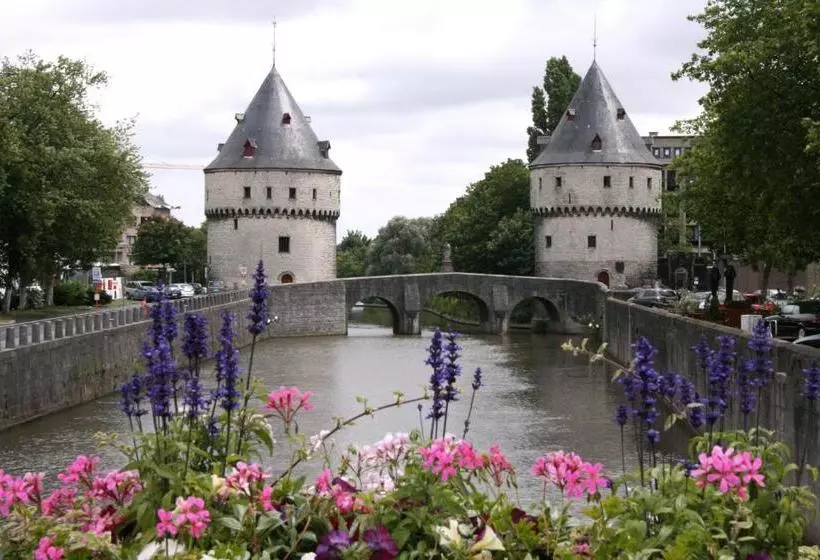 تختخواب و صبحانه Les Chambres d'Elza